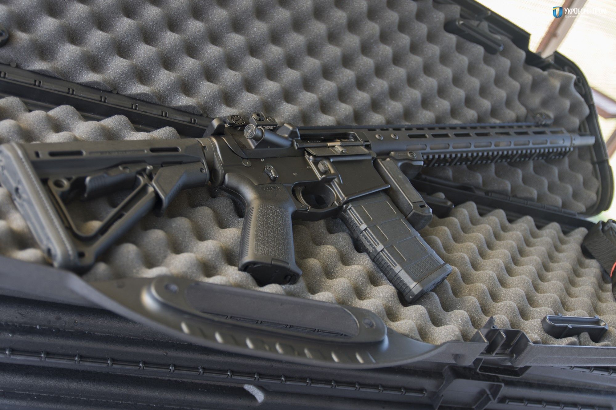 Зброя майбутнього. Щасливого. Українського - фото 1