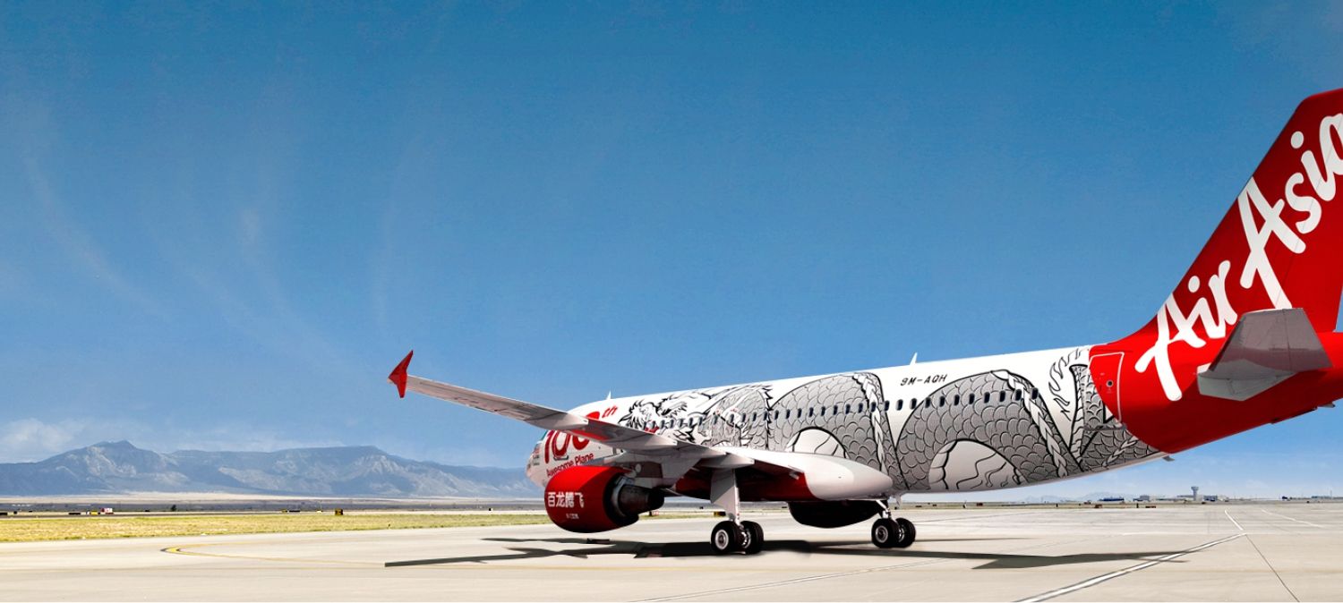 Цей чоловік освідчився коханій у літаку, і ось чому