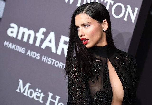 Зірка Victoria's Secret здивувала відвертим селфі