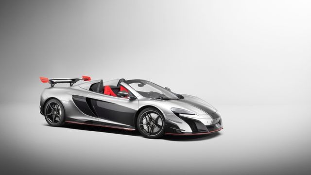 McLaren представив унікальний суперкар MSO R - фото 202196