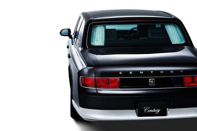 Toyota представила новий седан люкс-класу - фото 201067