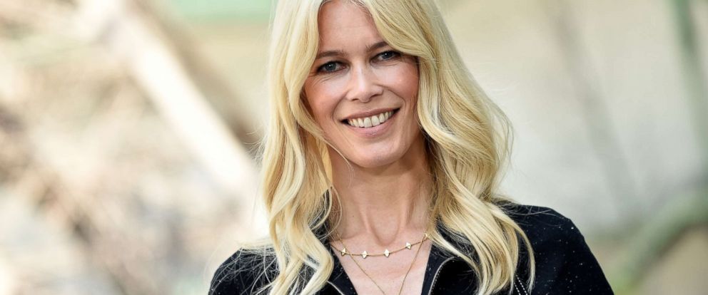 Клаудія Шиффер одягла вишиванку від українського бренду