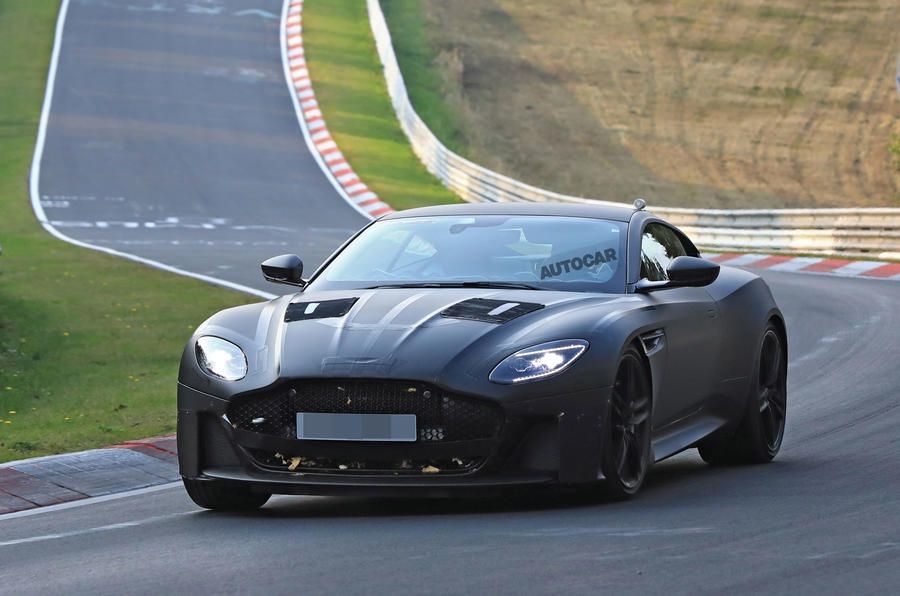 Новий суперкар Aston Martin вперше помічений без маскування