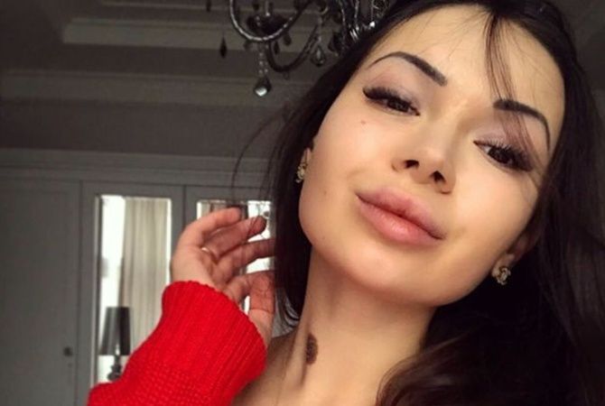 Винуватицю смертельного ДТП у Харкові Олену Зайцеву привезли до суду: перші фото