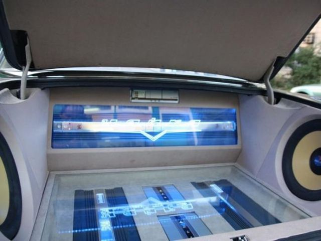 Радянське авто перетворили на стильний лімузин: потужні фото - фото 200172