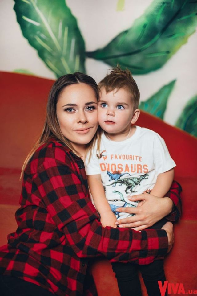 Сім'я The Hardkiss у повному складі: Юлія Саніна показала зворушливі фото з сином - фото 203520