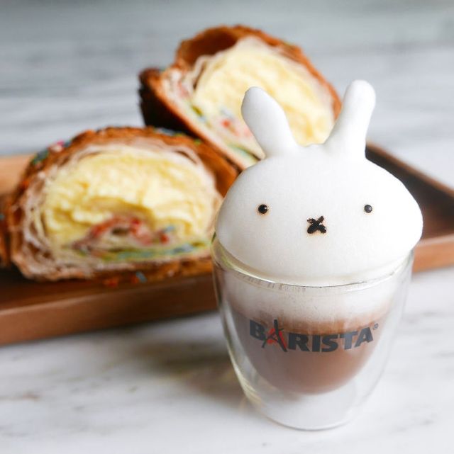 Більше, ніж просто кава: ці яскраві напої нагадують витвори мистецтва - фото 204318