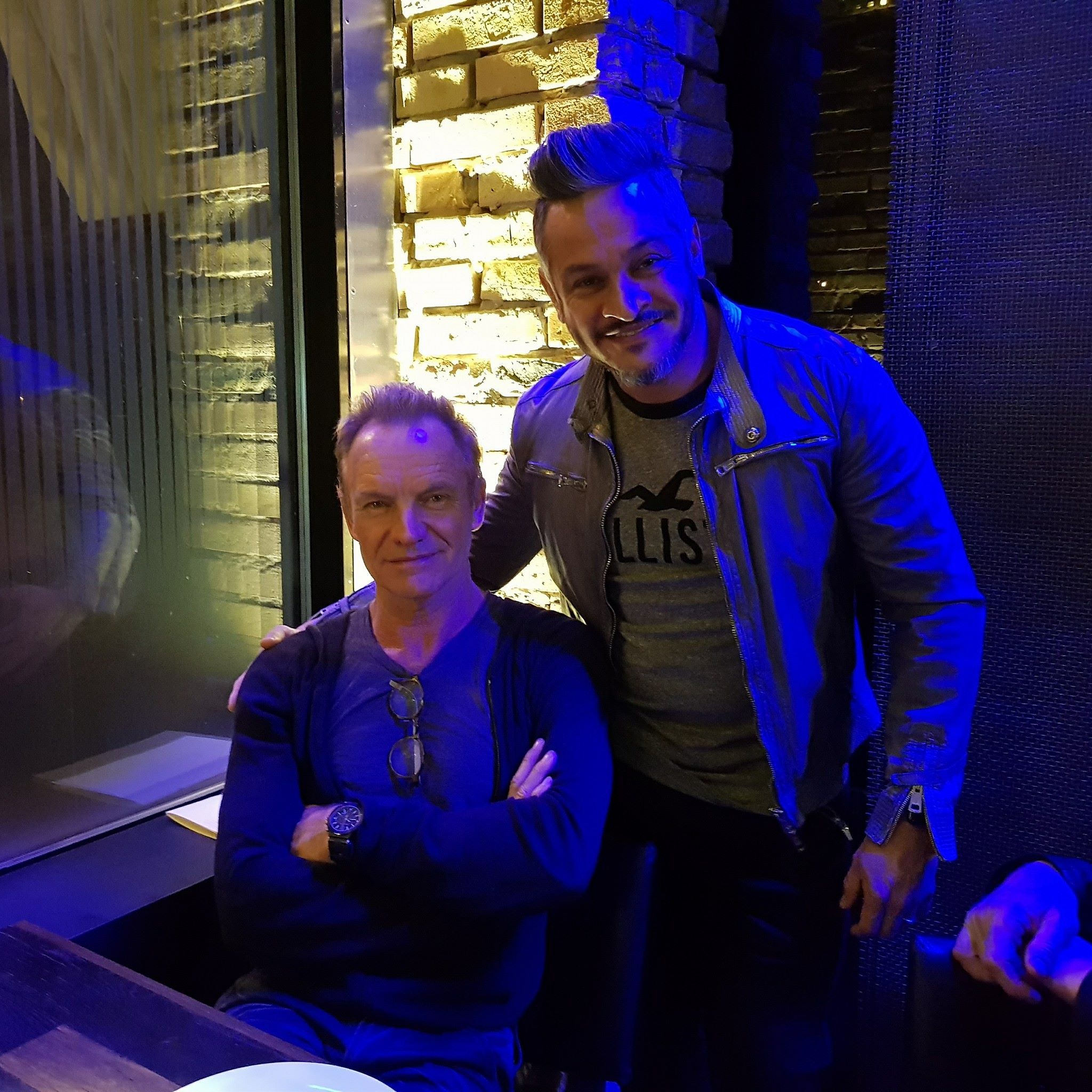 Легендарний співак повечеряв у ресторані ведучого шоу МастерШеф