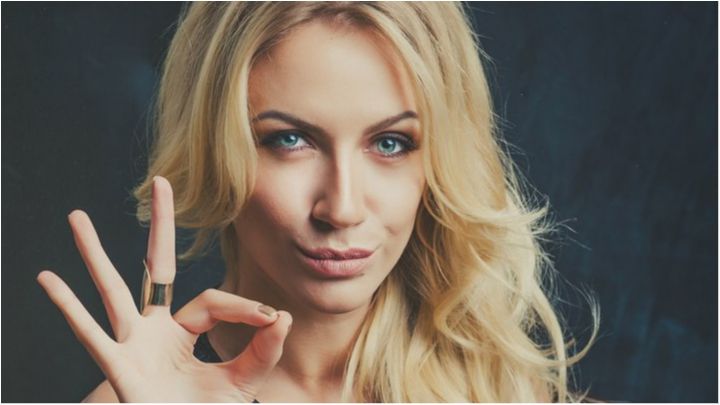 Леся Никитюк приєдналася до флешмобу Вікторії Бекхем і показала ідеальний шпагат