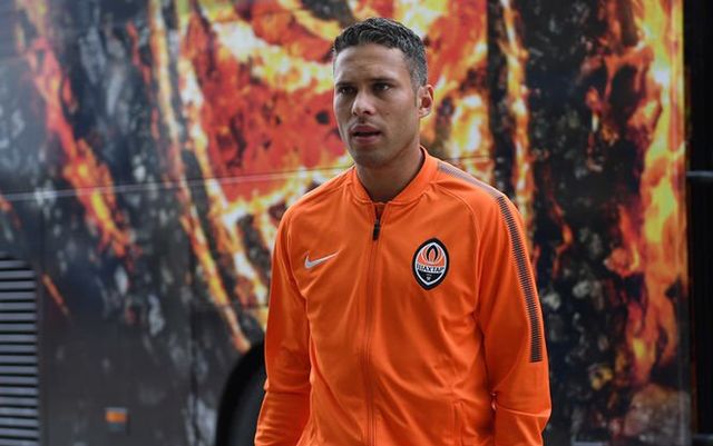 Ахметов заплатив Марлосу мільйон доларів - фото 203842