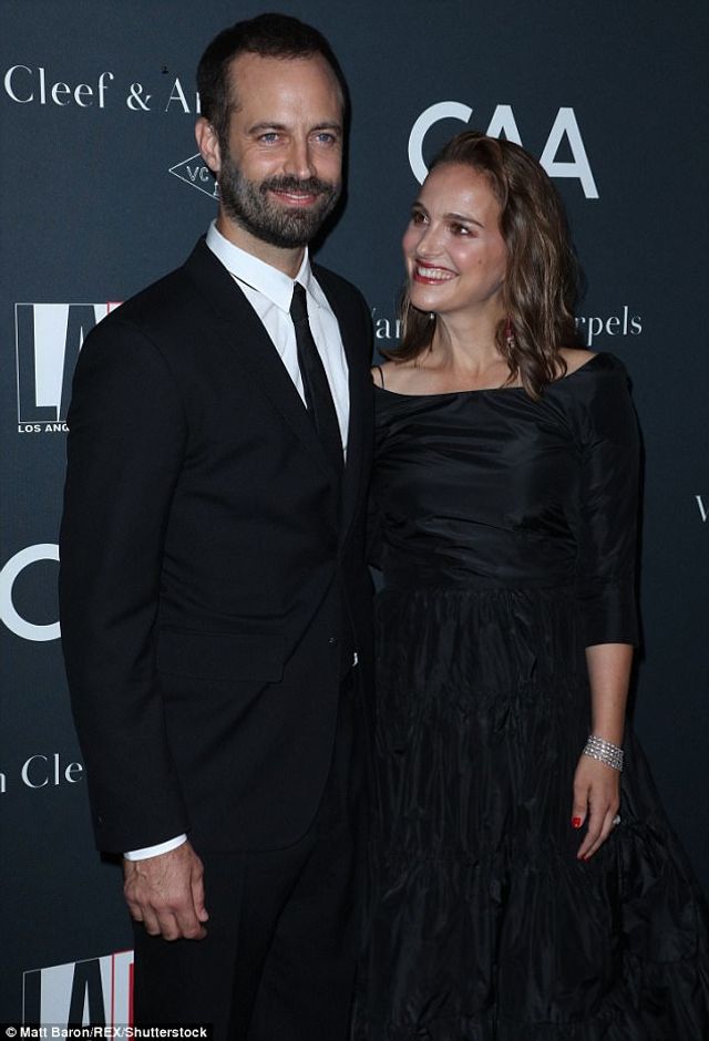 Наталі Портман підтримала чоловіка на гала-вечорі в Лос-Анджелесі - фото 201169