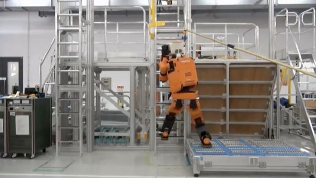 Honda представила робота-рятувальника