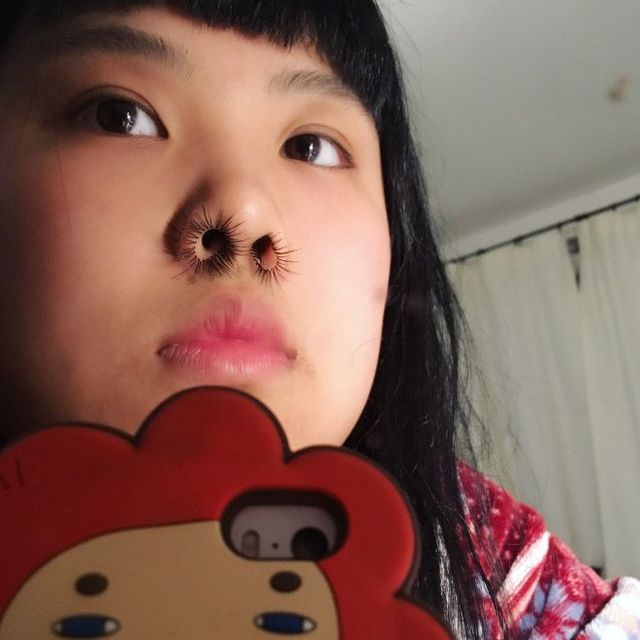 Новий модний тренд зачепив ніс, і це огидно - фото 201782