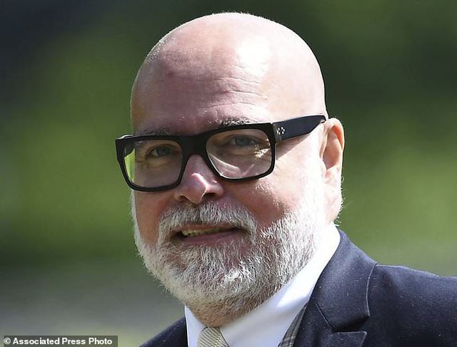 Дядька Кейт Міддлтон взяли під арешт через побиття - фото 202519