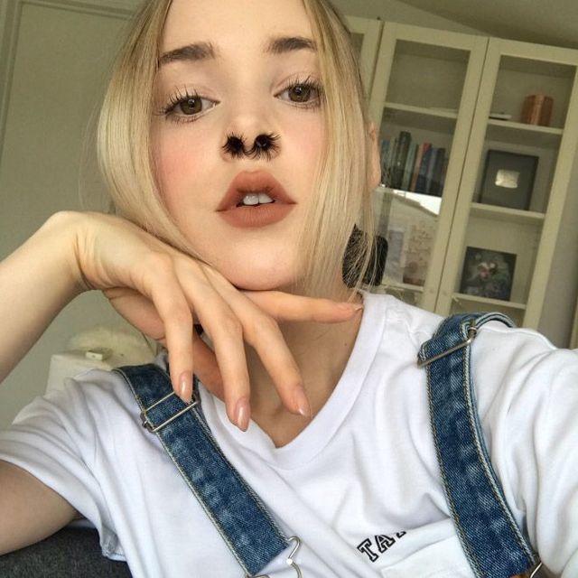 Новий модний тренд зачепив ніс, і це огидно - фото 201787