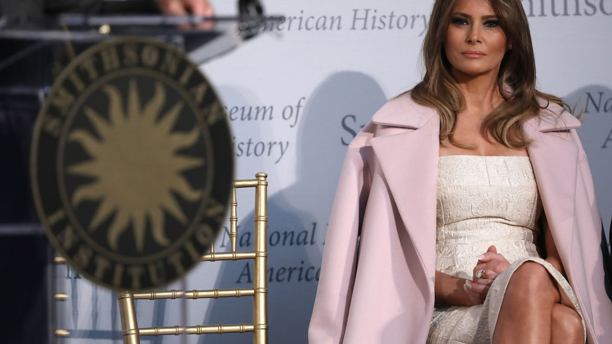 Меланія Трамп передала свою сукню в Музей американської історії - фото 1