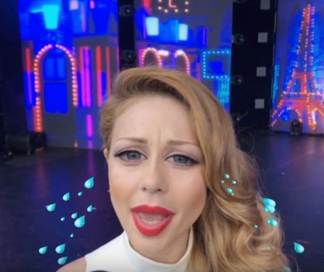 Тіна Кароль в масці - фото 201259