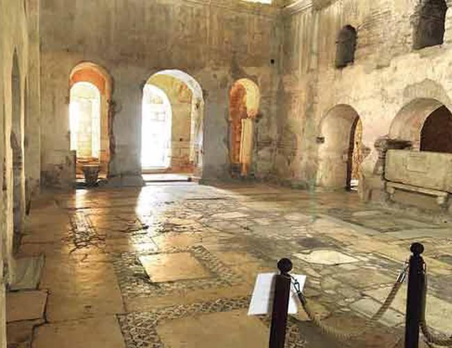 Турецькі археологи заявили, що знайшли останки Святого Миколая