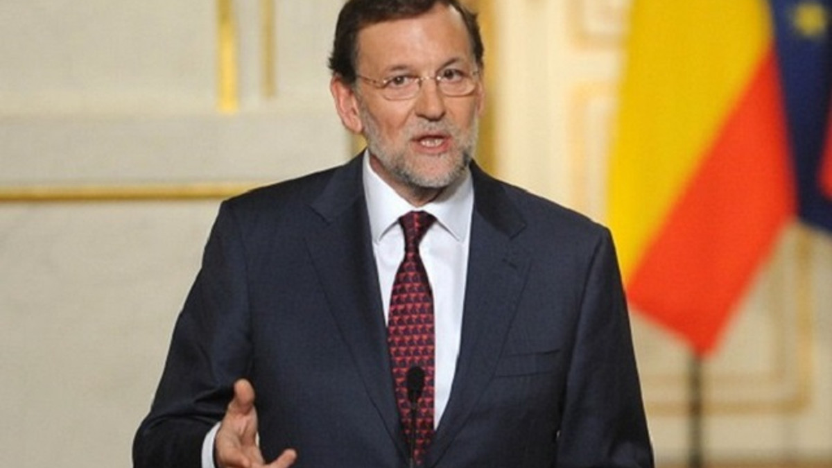 Мадрид оголосив про розпуск уряду Каталонії - фото 1