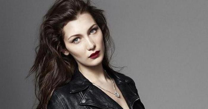 Белла Хадід виклала фото без спідньої білизни