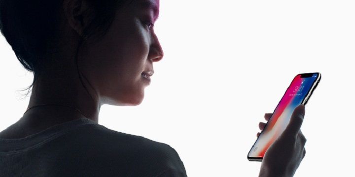 Apple знизила точність FaceID в новому iPhone X
