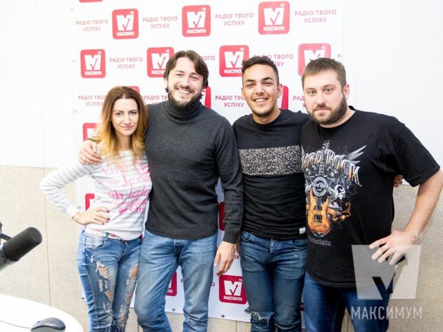 Сергій Притула з ведучими Радіо МАКСИМУМ - фото 204506