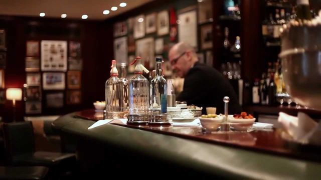 Експерти назвали найкращі бари світу - фото 201083