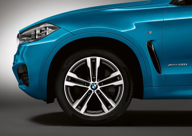 BMW анонсувала нові версії X5 Special і X6 M Sport Editions - фото 202580