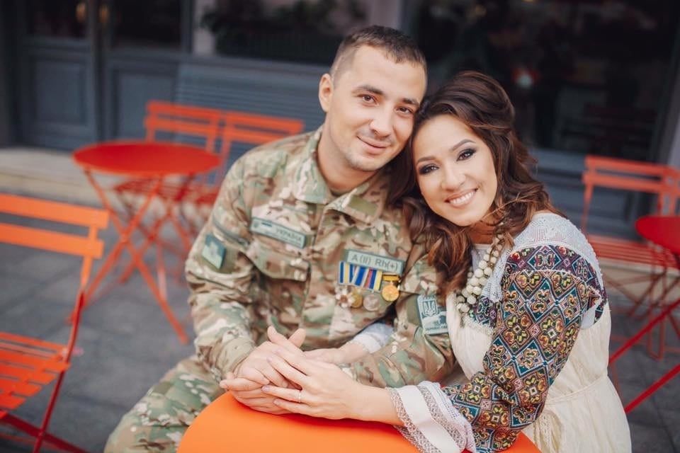День захисника України: відома співачка і герой АТО присвятили пісню матерям військових