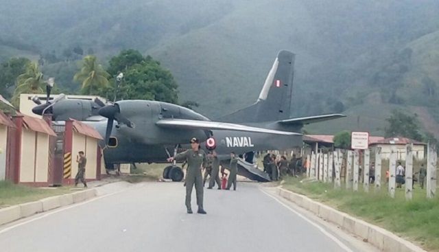 У Перу військовий літак врізався в базу поліції: фотофакт
