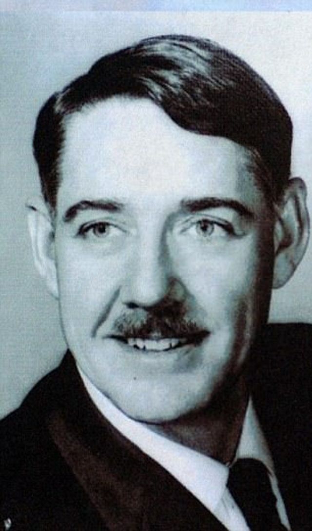 Сенсаційне зізнання: батько Кевіна Спейсі регулярно ґвалтував сина - фото 205827