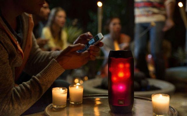 Музика, яка завжди з тобою: як обрати найкращу портативну акустику - фото 205404