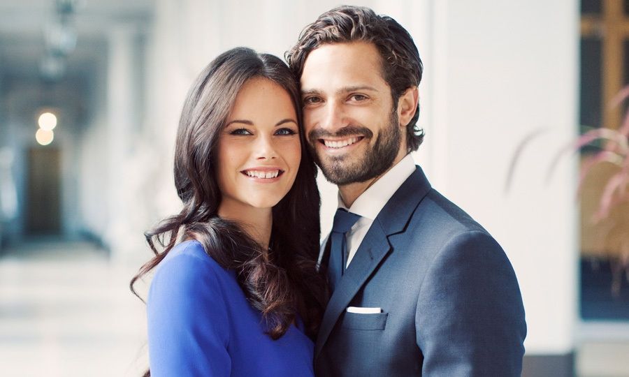 Королівська сім'я Швеції оприлюднила перші фото новонародженого принца