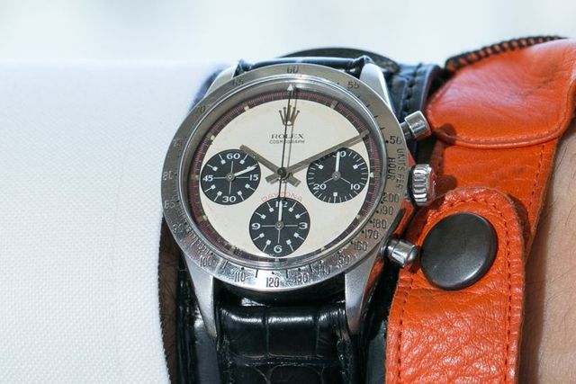 На аукціоні продали найдорожчий старий годинник у світі - фото 205197