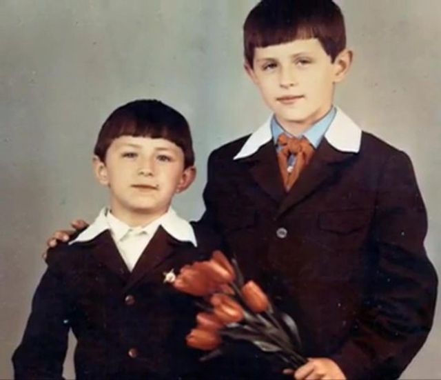 Сергій Притула (зліва) в дитинстві - фото 205135