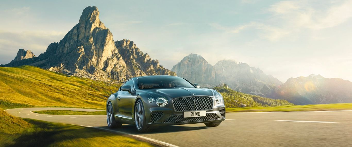 Автомобілі Bentley оснастять голографічним дворецьким - фото 1