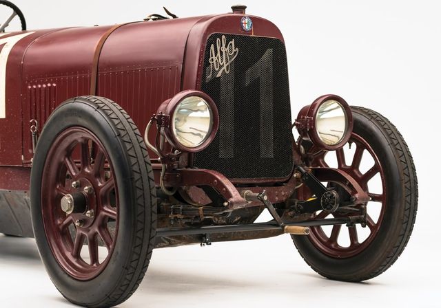 Останній вцілілий екземпляр першої моделі Alfa Romeo продадуть на аукціоні - фото 203819