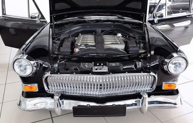 Під капотом встановлений 5,5-літровий V12 твін-турбо - фото 1