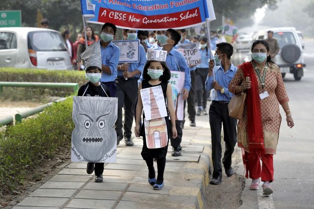 Як виглядають звичайні будні в Індії: вражаючі фото - фото 211322