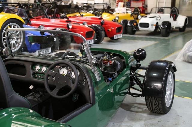 Westfield Sportscar збирається представити недорогий спорткар - фото 207655