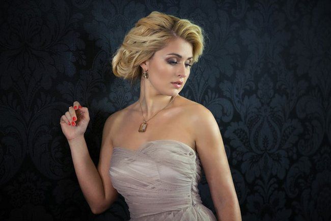 Українська співачка М'ята відкрилася в новому спокусливому образі