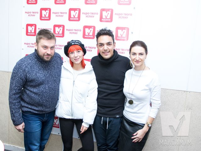 TARABAROVA заспівала про офшори Порошенка: кумедне відео - фото 207416