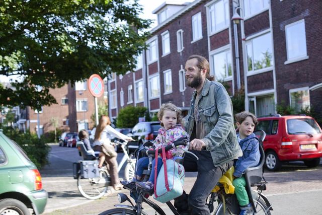 Натомість вчені рекомендують віддавати перевагу велосипеду - фото 211710