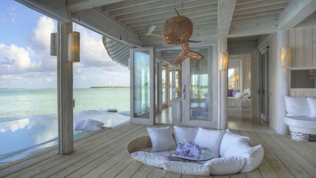 Як виглядає найбільш розкішний курорт на Мальдівах: ефектні фото - фото 209038