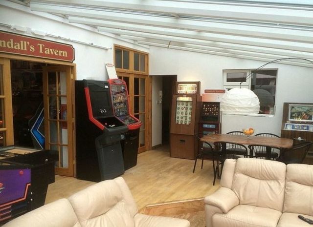 Холостяцькі кімнати, про які мріють чоловіки: ефектні фото - фото 208703