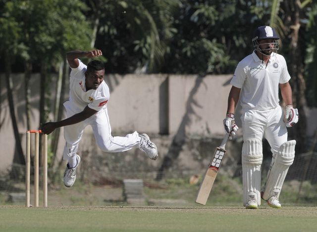 Як виглядають звичайні будні в Індії: вражаючі фото - фото 211311