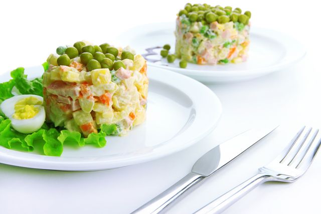 Сьогодні складові для олів'є коштують: - фото 211931