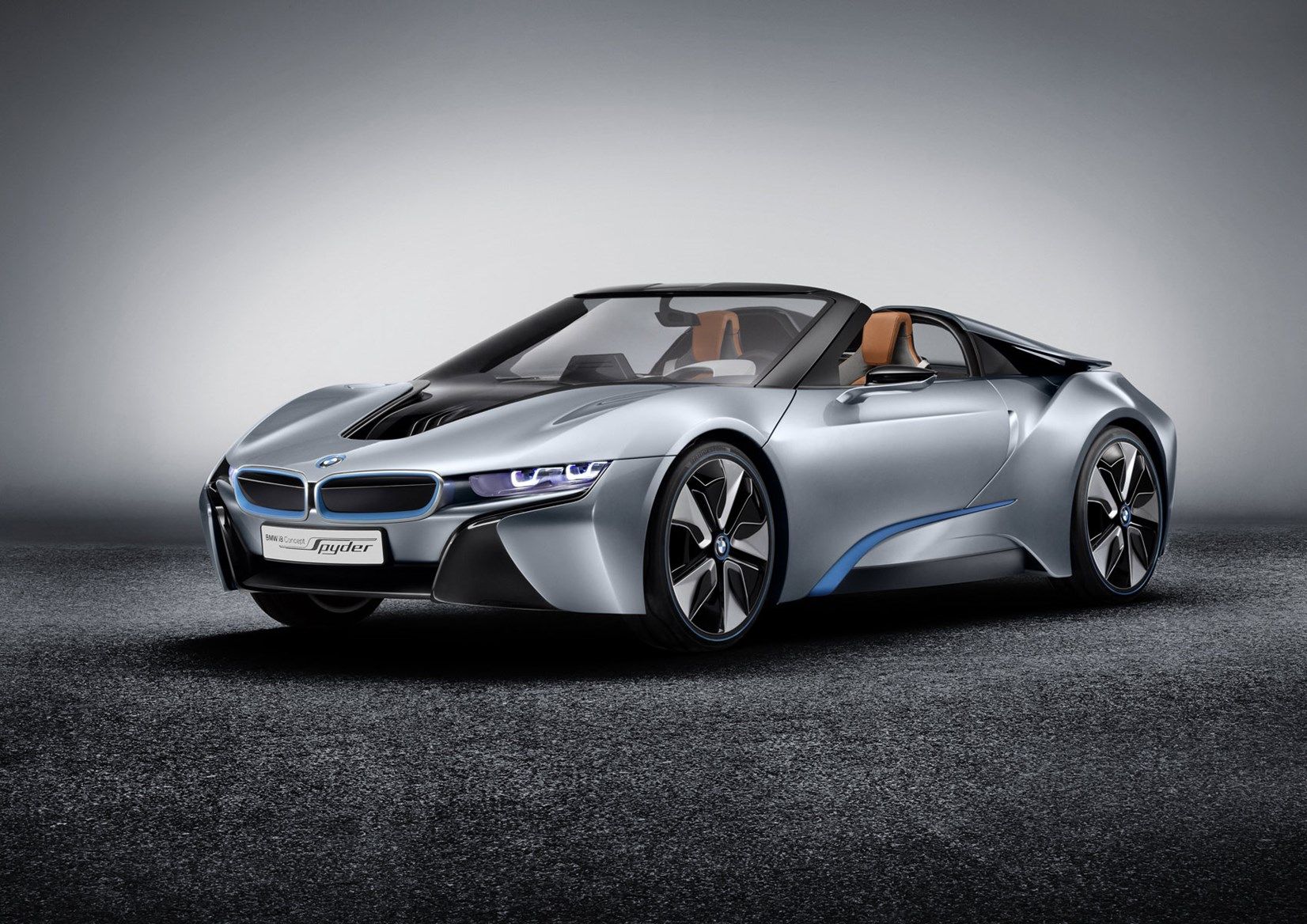 Стала відома дата презентації BMW i8 Roadster