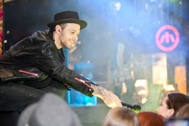 10 українських зірок, які проміняли Батьківщину на російські рублі - фото 207709