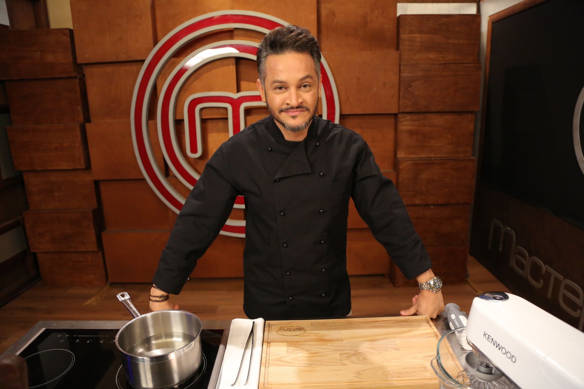 Ектор Хіменес-Браво показав фото з відпочинку на Мальдівах